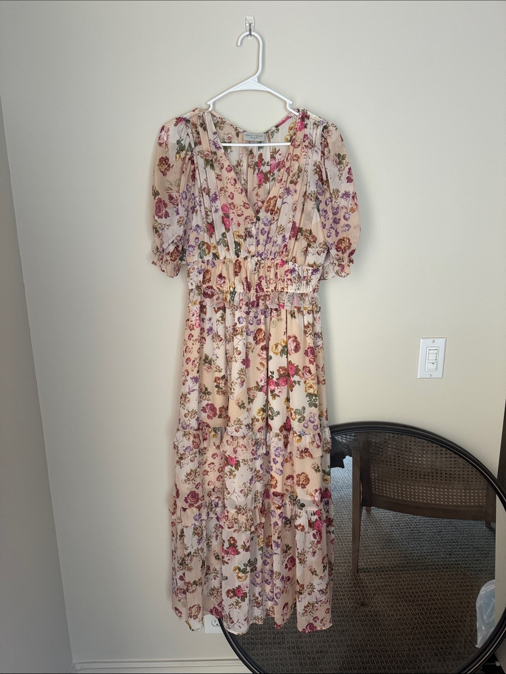 Dress Forum Cream Floral Maxi Dress